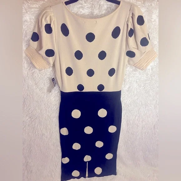 NEW YORK & COMPANY Color-block Midi Dress - Picture 4 of 5